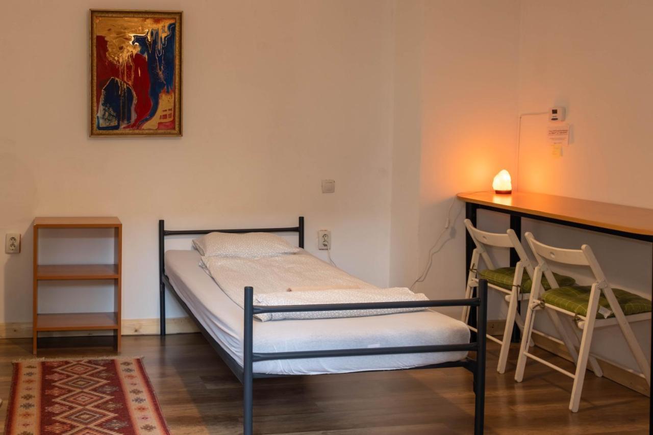 Zen Hostel Cluj-Napoca Exteriör bild